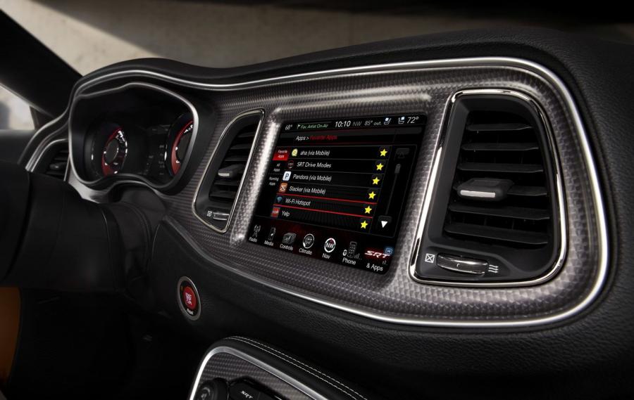  Dodge Challenger SRT 2015 года  (фото 73 из 79)